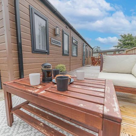 Pass The Keys New Sherwood Lodge Sleeps 6 At Leisure Village Carnforth Exteriör bild