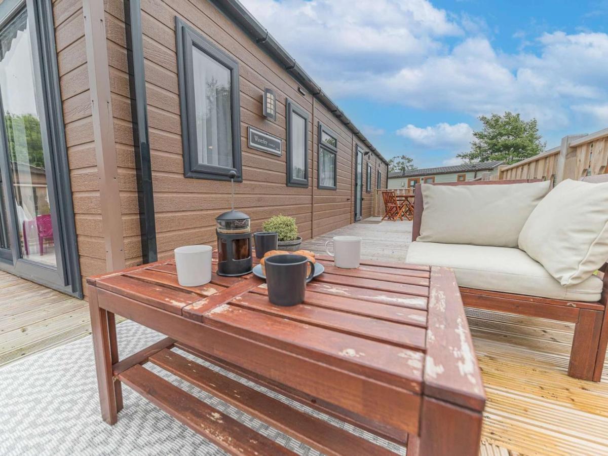 Pass The Keys New Sherwood Lodge Sleeps 6 At Leisure Village Carnforth Exteriör bild