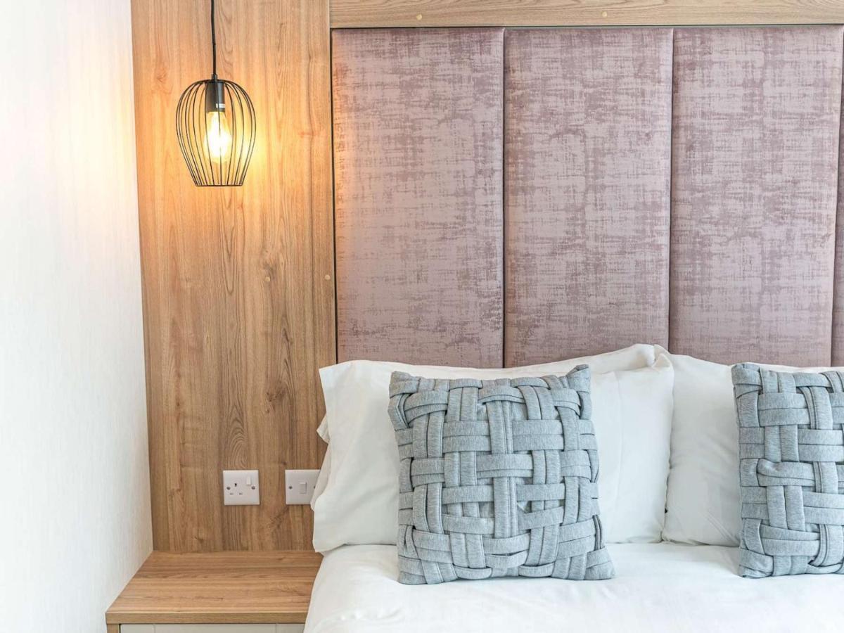 Pass The Keys New Sherwood Lodge Sleeps 6 At Leisure Village Carnforth Exteriör bild